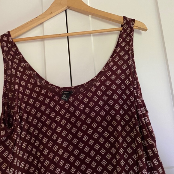 Forever 21 - Picture 2 of 9